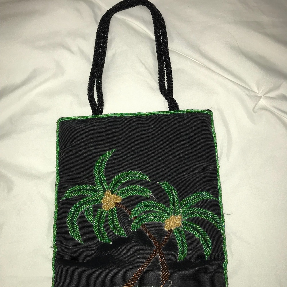 Tropical purse